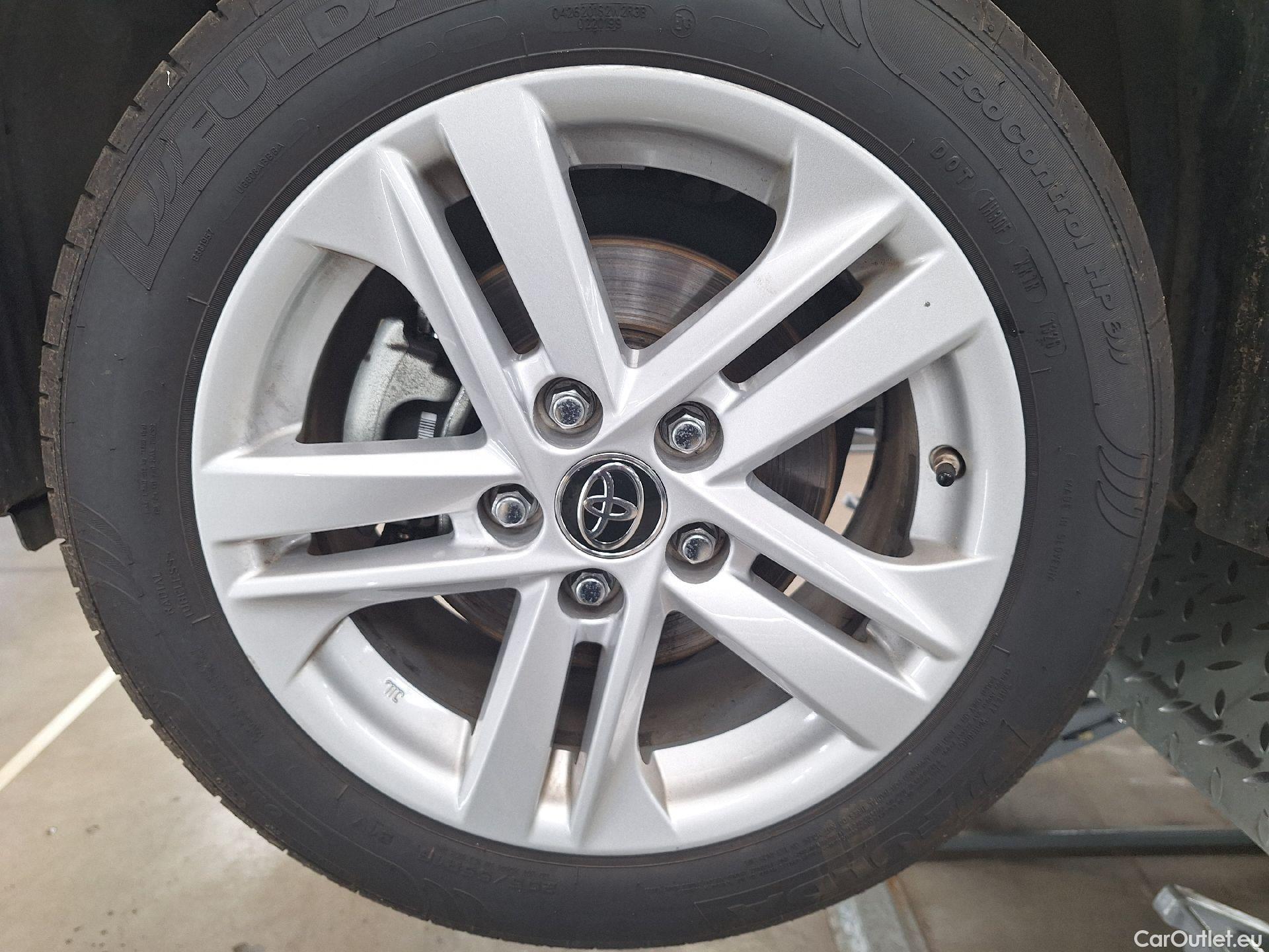  Toyota  Corolla Toyota,  TS '19, Toyota  Touring Sports 1.8 Hybrid Dynamic e #22