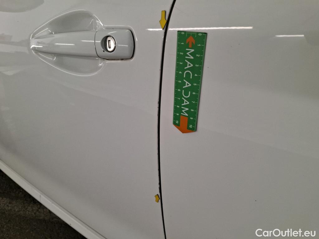  Peugeot  208  Affaire Premium 1.5 HDi 100CV BVM5 E6dT #34
