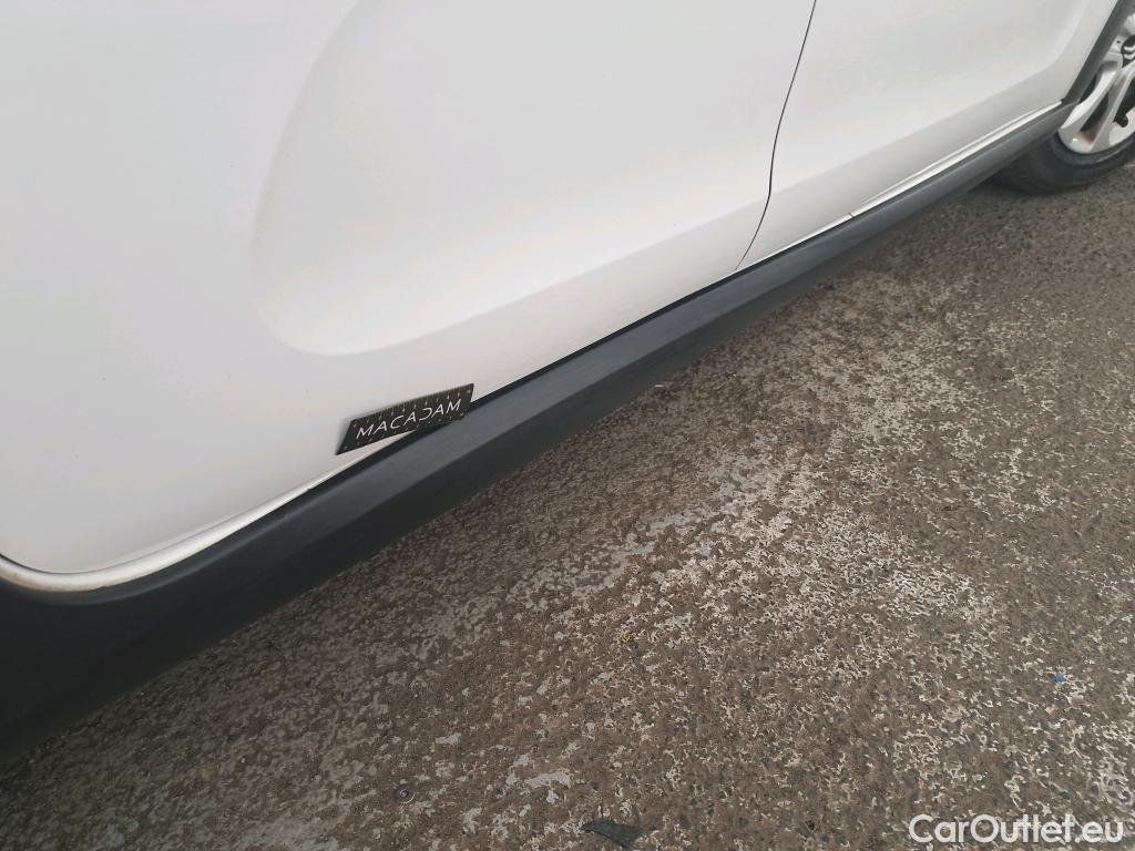  Citroen  C3  Société Feel 1.5 BlueHDI 100CV BVM5 E6dT #19
