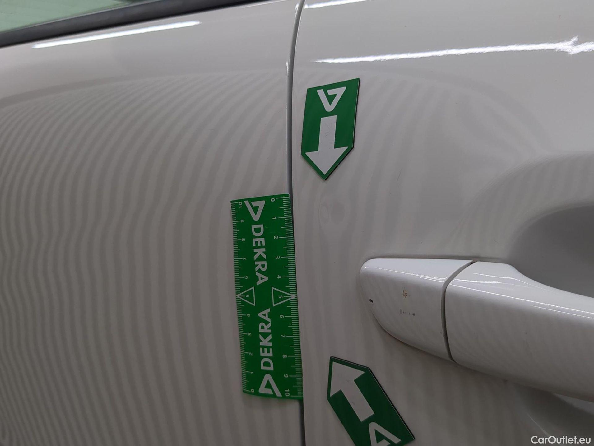  Citroen  C3  Société Feel 1.5 BlueHDI 100CV BVM6 E6d #7
