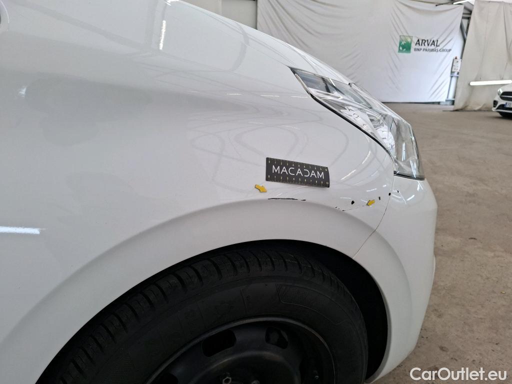  Peugeot  208  Affaire Premium Pack 1.2 80CV BVM5 E6dT #1