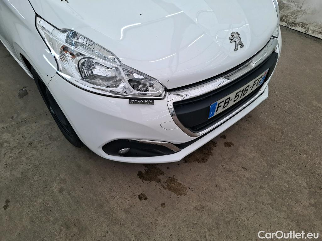  Peugeot  208  Affaire Premium Pack 1.2 80CV BVM5 E6dT #39