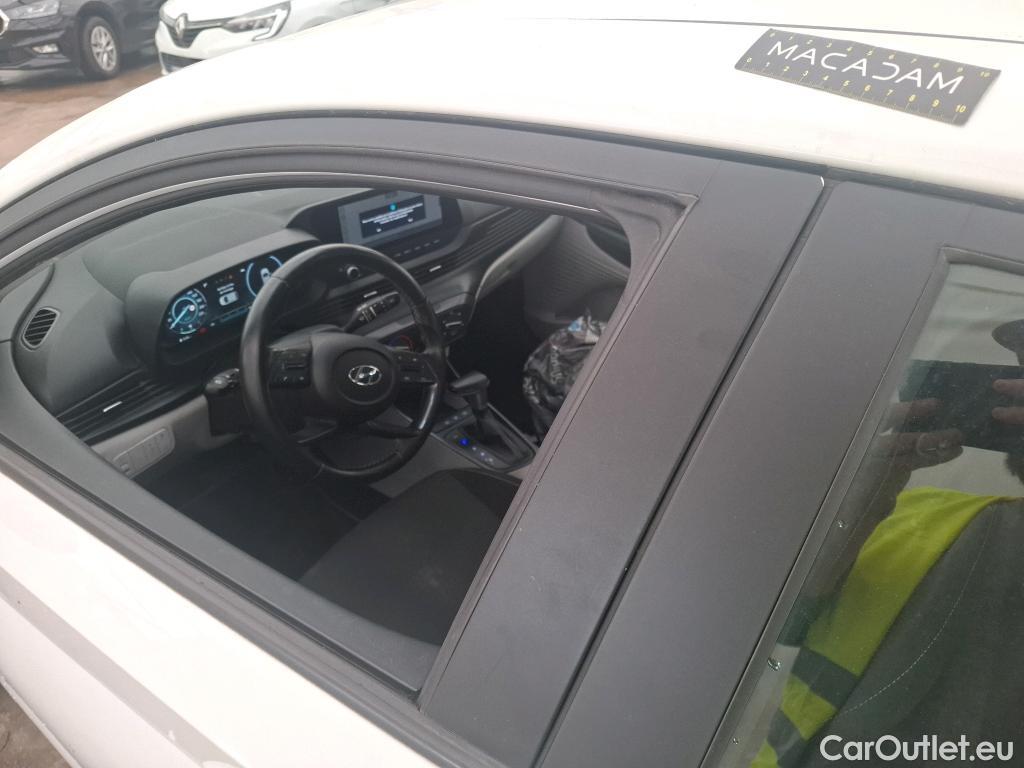  Hyundai  i20 HYUNDAI  / 2020 / 5P / Berline 1.0 T-GDI 100 HYBRID 48V Business DCT-7 TVU #24
