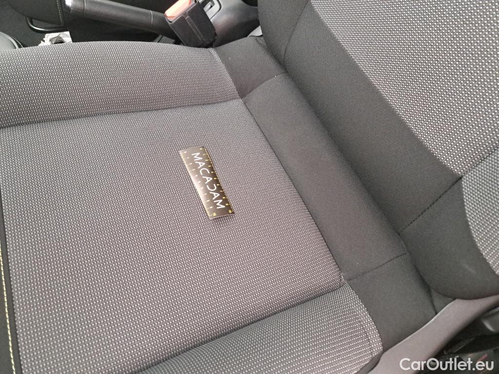  Citroen  C3  Société Feel Nav 1.2 PureTech 80CV BVM5 E6 #24