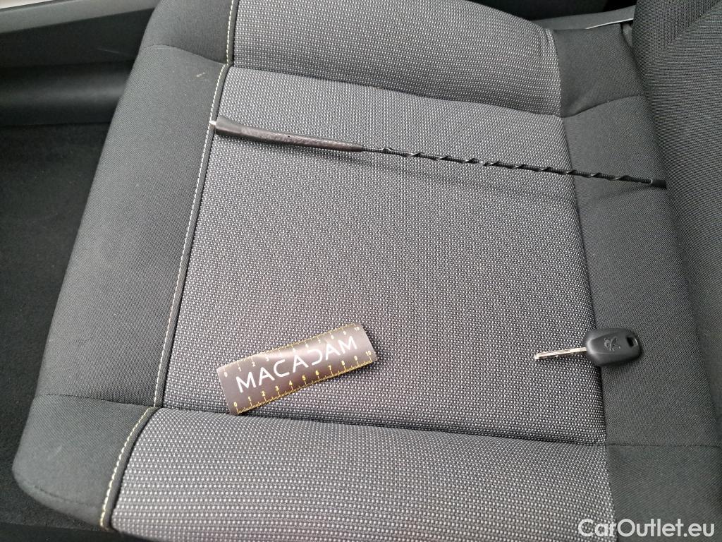  Citroen  C3  Société Feel Nav 1.2 PureTech 80CV BVM5 E6 #23