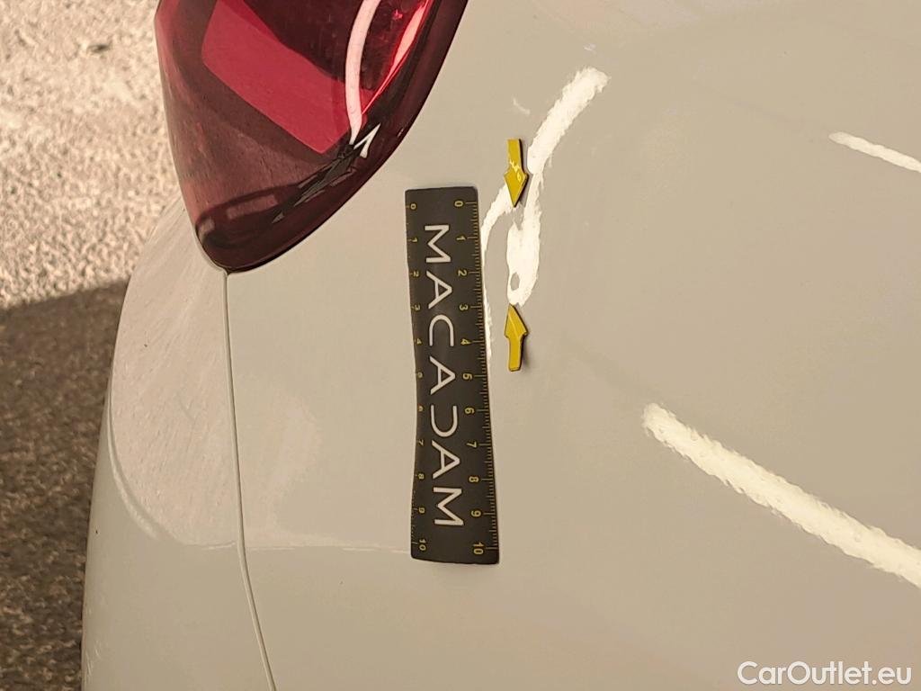  Citroen  C3  Société Feel 1.5 BlueHDI 100CV BVM5 E6dT #2