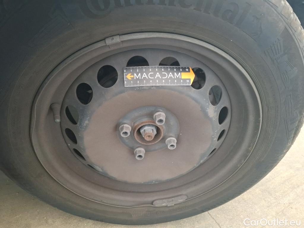  Renault  Clio  IV Air MediaNav 1.5 dCi 75CV BVM5 E6 #16