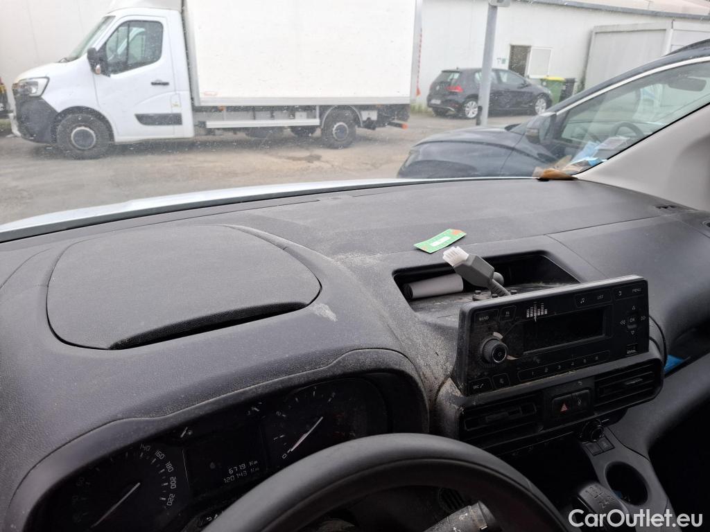  Citroen  Berlingo  Fourgon Club M 650 1.5 BlueHDi 75CV BVM5 E6dT #23