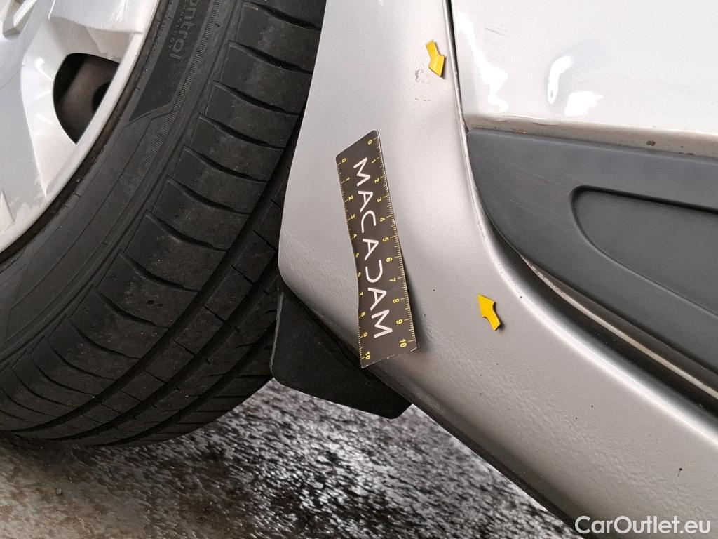  Renault  Clio  IV Air MediaNav 1.5 dCi 90CV BVM5 E5 #30