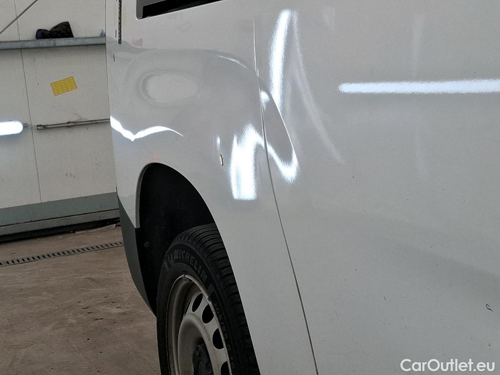  Citroen  Berlingo  Fourgon Club XL 950 1.5 BlueHDi 100CV BVM6 E6d #19