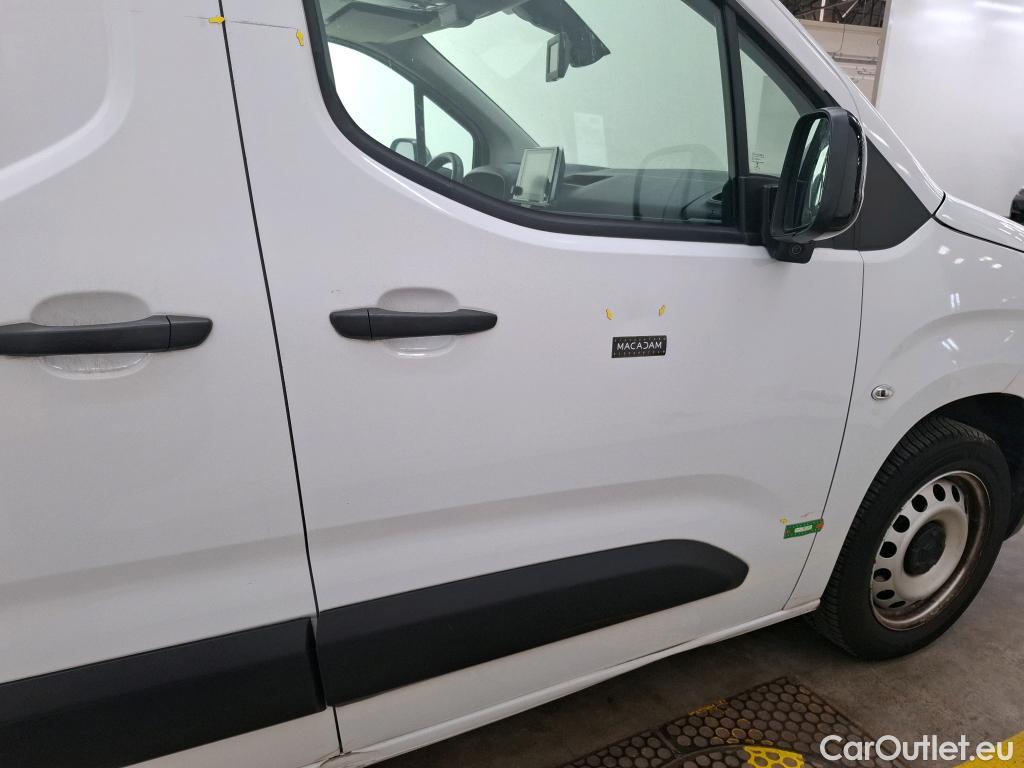  Citroen  Berlingo CITROEN  Van / 2018 / 4P / Fourgonnette XL 950kg BlueHDi 100 S&S BVM Driver #63