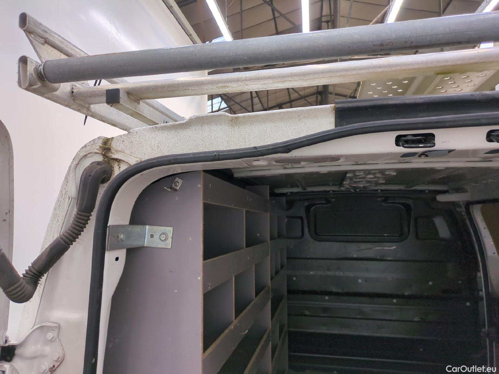  Citroen  Jumpy  Fourgon Club M 2.0 BlueHDi 120CV BVM6 E6dT #13