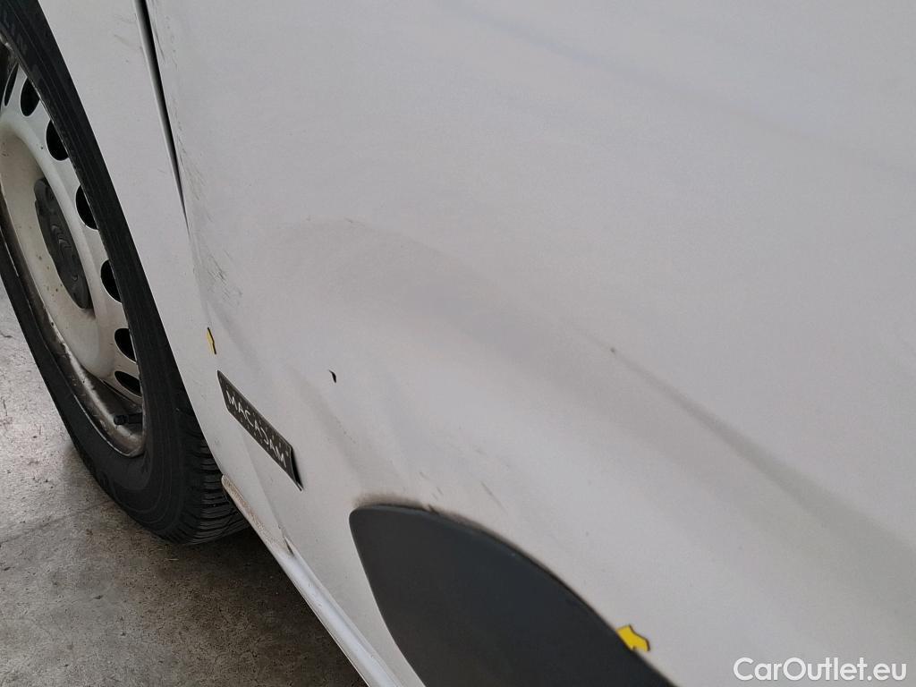  Citroen  Berlingo CITROEN  Van / 2018 / 4P / Fourgonnette XL 950kg BlueHDi 100 S&S BVM Driver #26