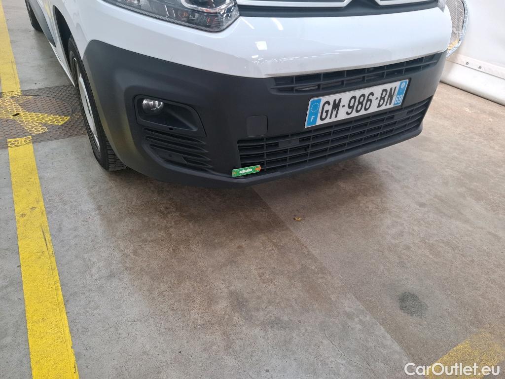  Citroen  Berlingo CITROEN  Van / 2018 / 4P / Fourgonnette XL 950kg BlueHDi 100 S&S BVM Driver #111