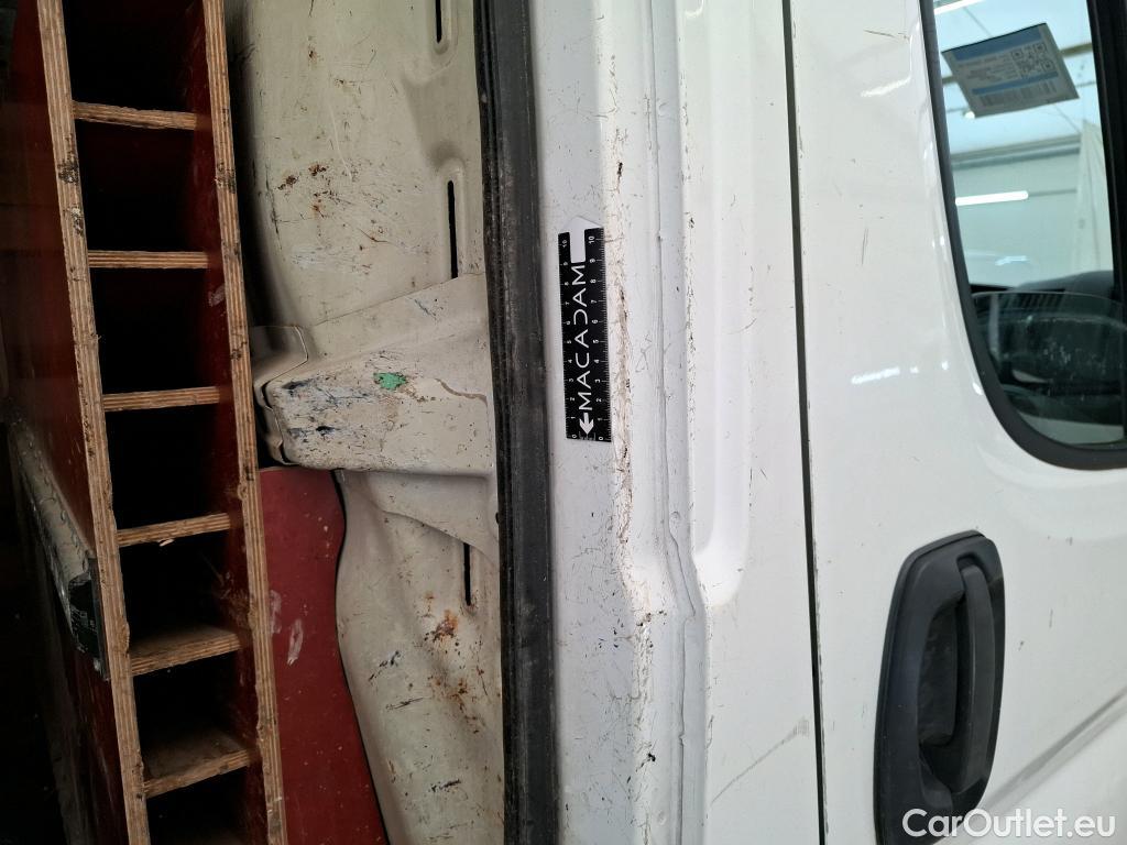  Citroen  Jumper CITROEN  VU 4p Fourgon 33 L2H2 BlueHDi 130 S&S BVM6 Business #101