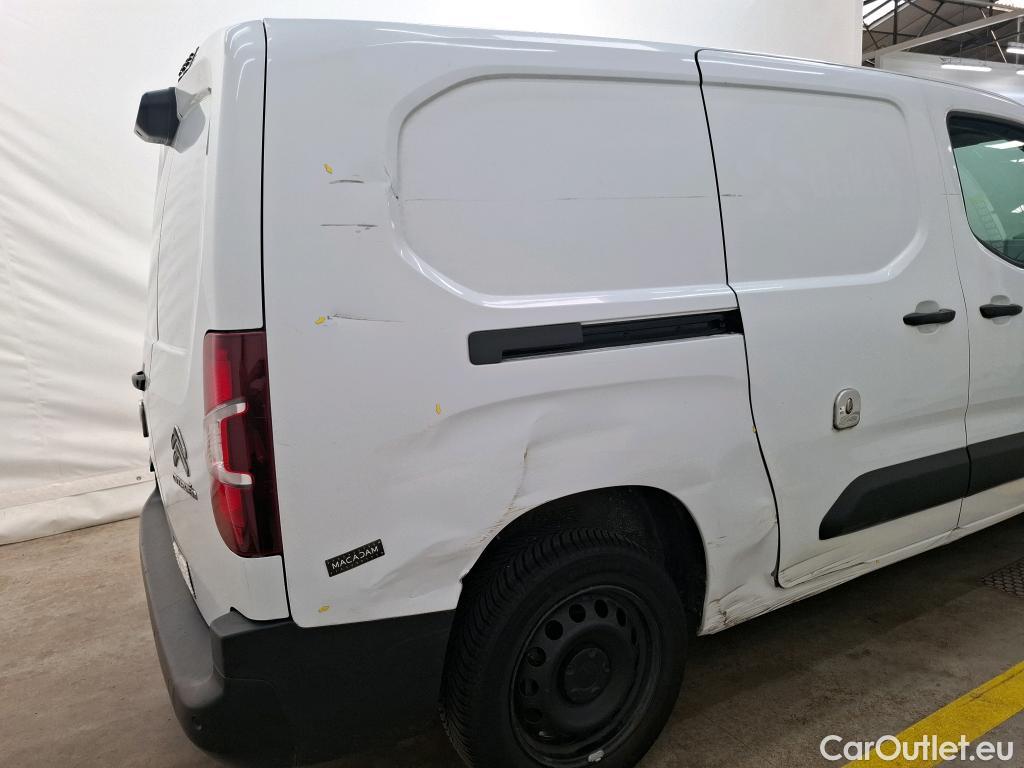  Citroen  Berlingo CITROEN  Van / 2018 / 4P / Fourgonnette XL 950kg BlueHDi 100 S&S BVM Driver #1