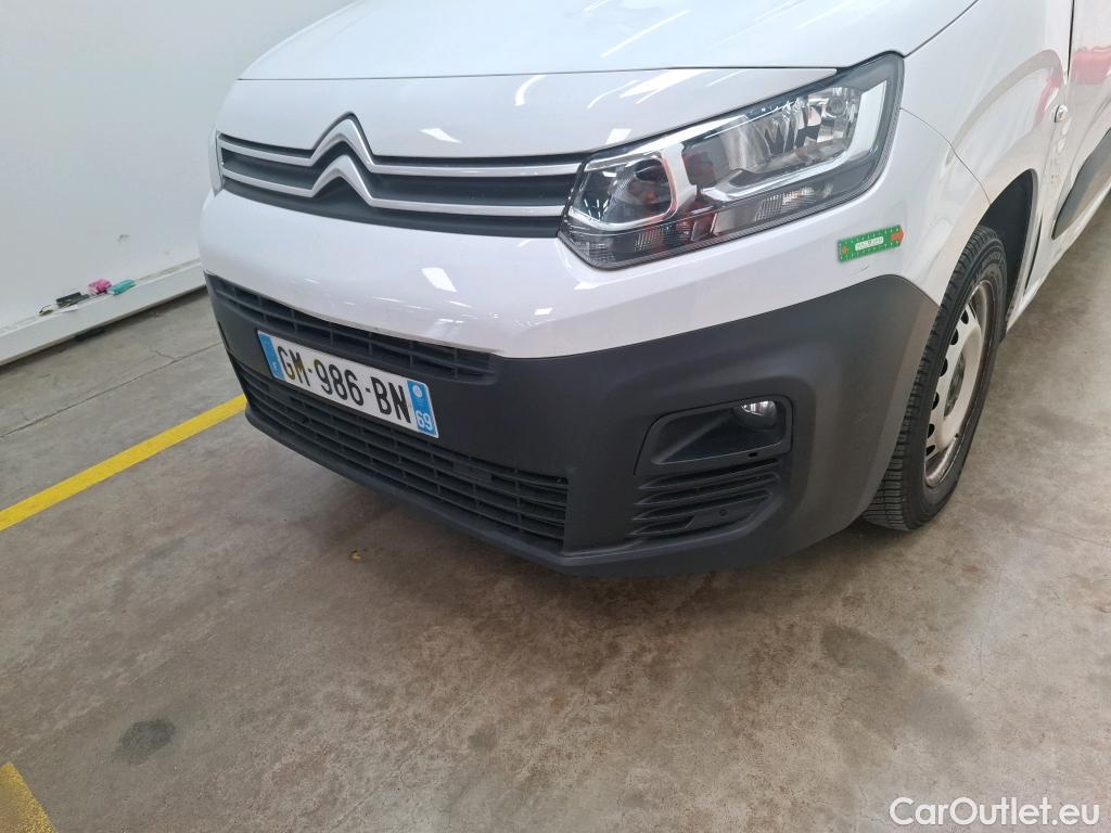  Citroen  Berlingo CITROEN  Van / 2018 / 4P / Fourgonnette XL 950kg BlueHDi 100 S&S BVM Driver #117