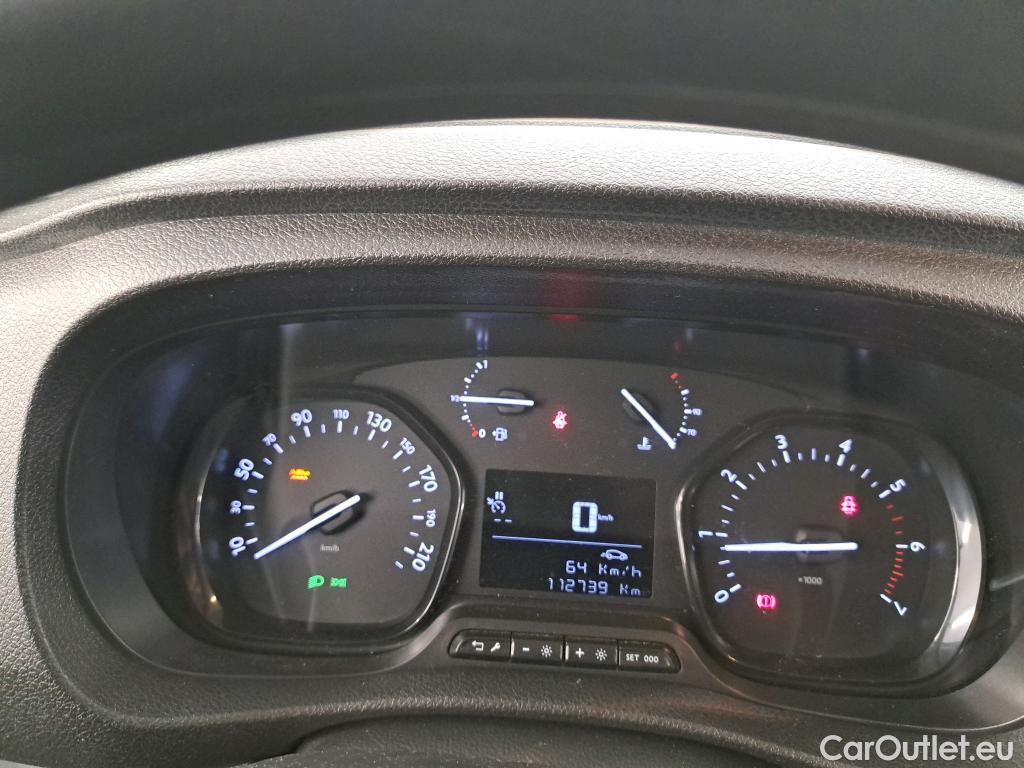  Peugeot  Expert  Fourgon Premium L2 1.5 HDi 120CV BVM6 E6d #16