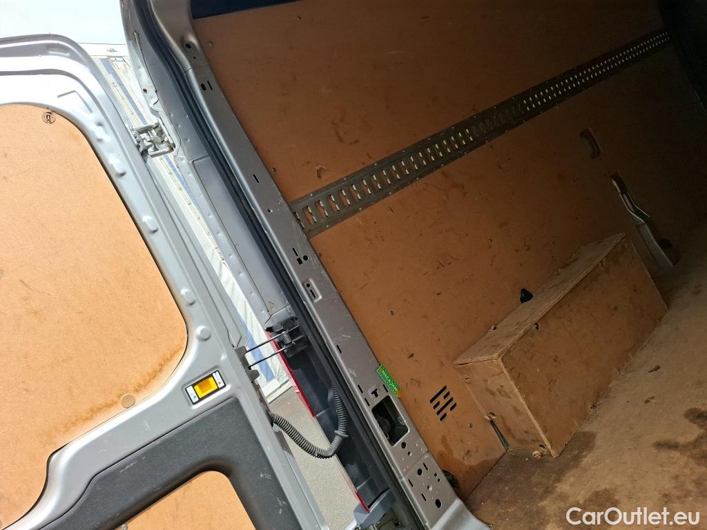  Ford  Transit  Fourgon 310 L3 Trend 2.0 TDCi 105CV BVM6 E6 #17