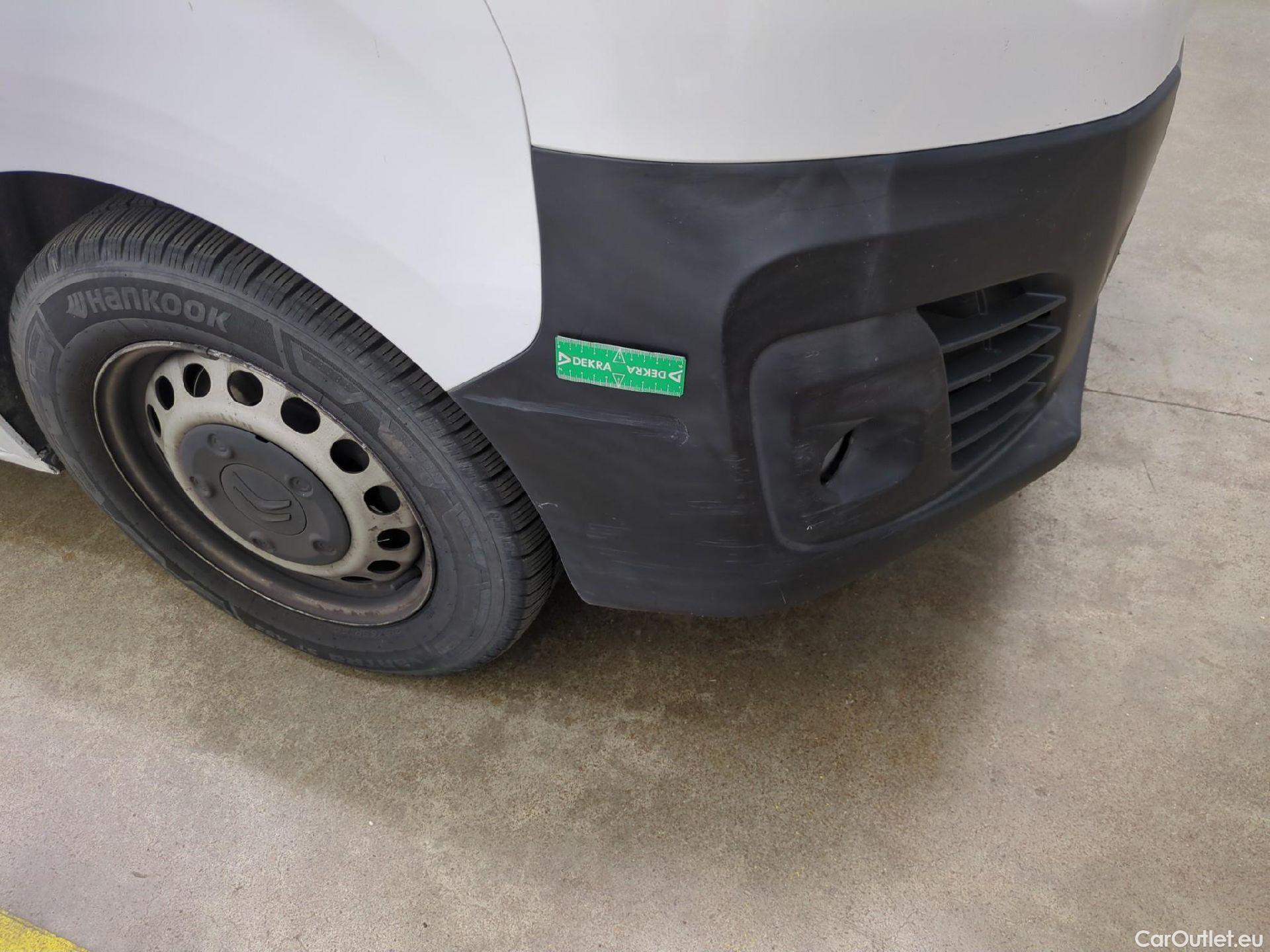  Citroen  Jumpy  Fourgon Club M 2.0 BlueHDi 120CV BVM6 E6dT #23