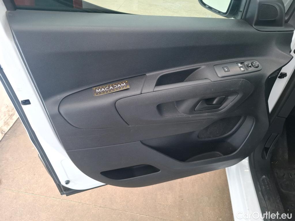  Peugeot  Partner  Asphalt L1 1.5 HDi 100CV BVM5 E6dT #54