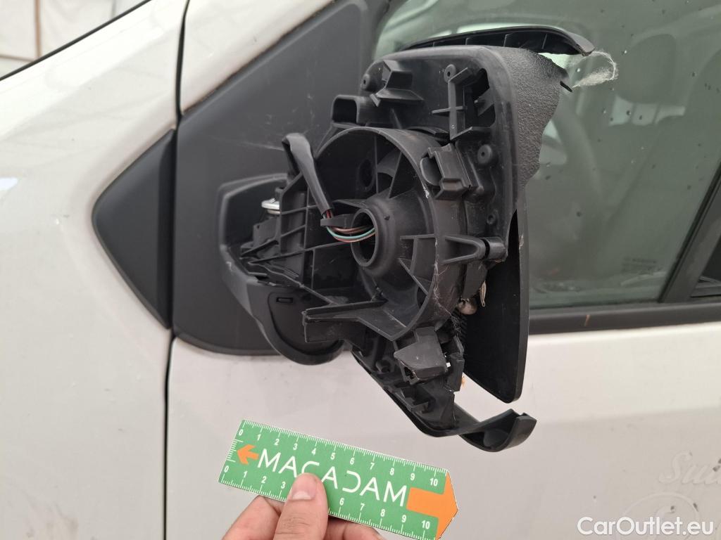  Renault  Trafic RENAULT  / 2019 / 4P / Fourgon tole FG GCF L1H1 1000 Energy dCi 145 EDC #115
