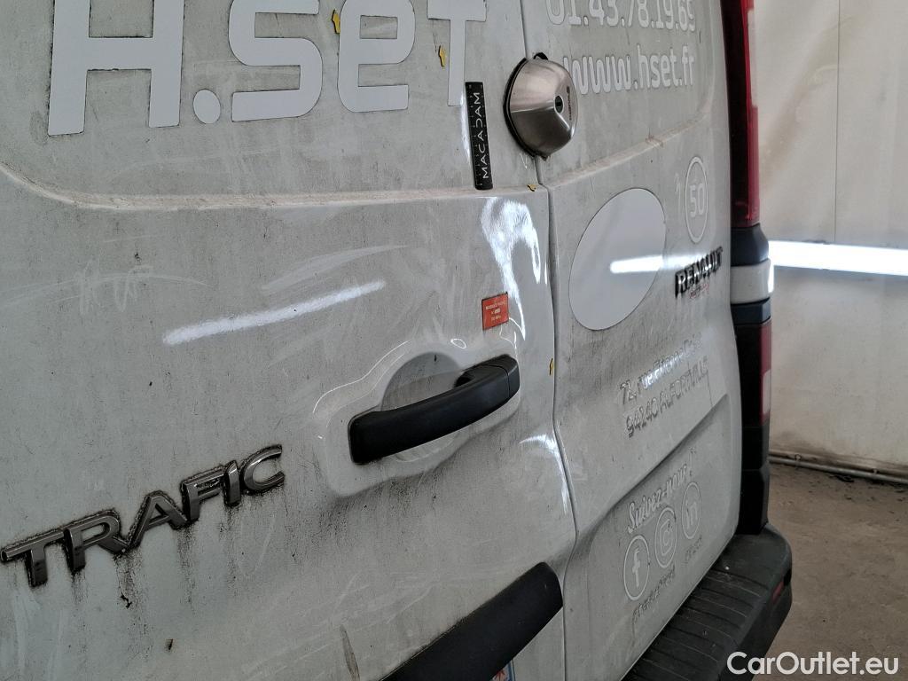  Renault  Trafic RENAULT  / 2019 / 4P / Fourgon tole FG GCF L1H1 1000 Energy dCi 145 EDC #41