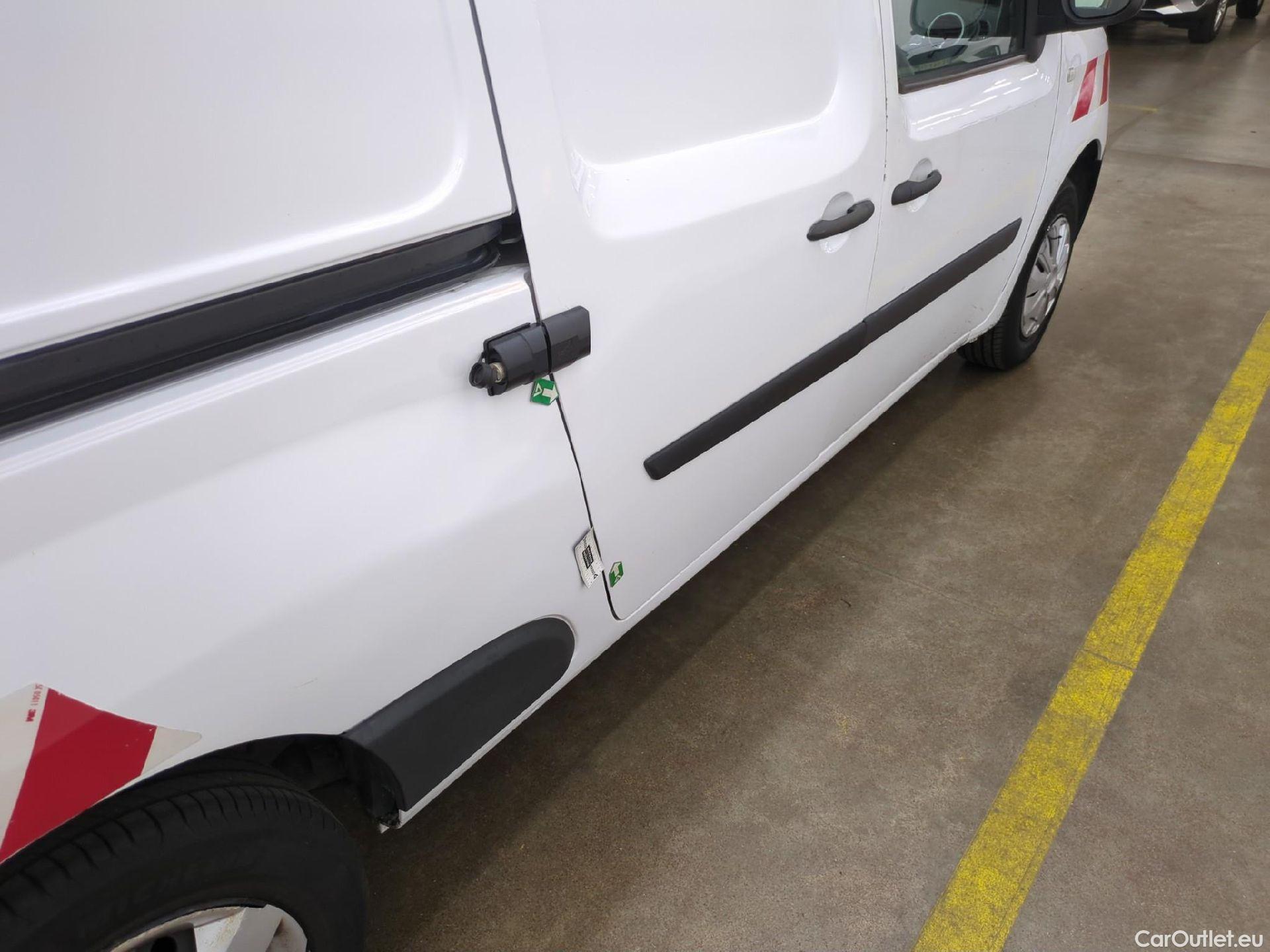  Renault  Kangoo  Express Maxi Extra (Série Spéciale) 1.5 #27