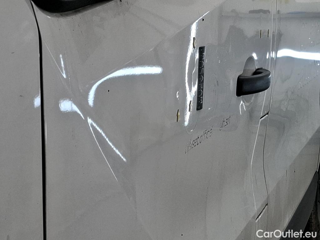  Renault  Trafic RENAULT  / 2019 / 4P / Fourgon tole FG GCF L1H1 1000 Energy dCi 145 EDC #75