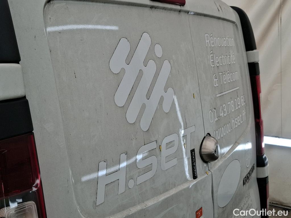  Renault  Trafic RENAULT  / 2019 / 4P / Fourgon tole FG GCF L1H1 1000 Energy dCi 145 EDC #38