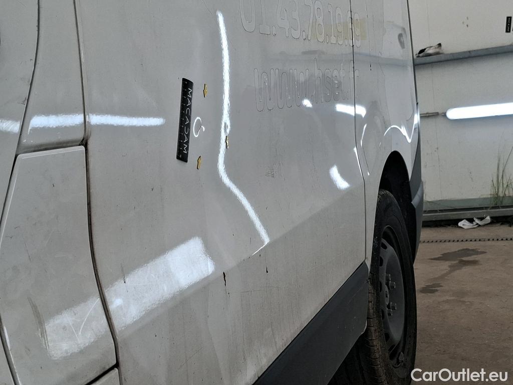  Renault  Trafic RENAULT  / 2019 / 4P / Fourgon tole FG GCF L1H1 1000 Energy dCi 145 EDC #49