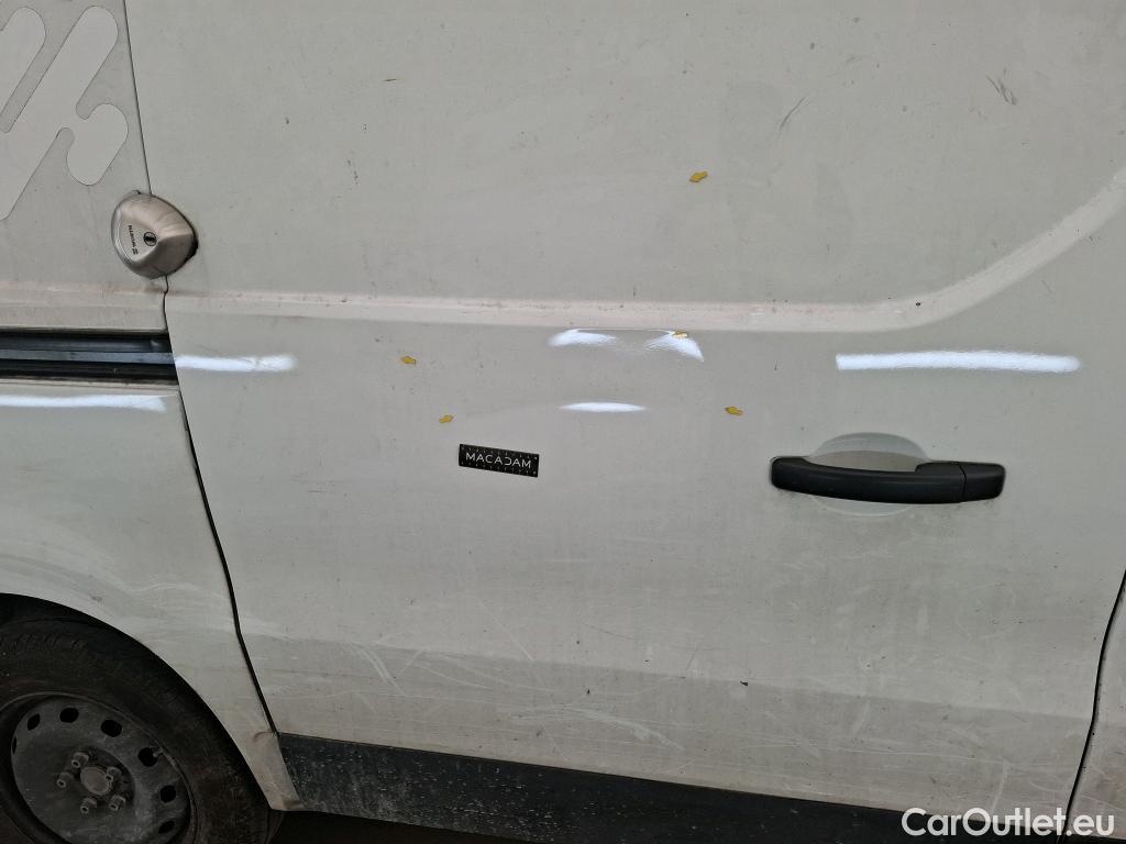  Renault  Trafic RENAULT  / 2019 / 4P / Fourgon tole FG GCF L1H1 1000 Energy dCi 145 EDC #54