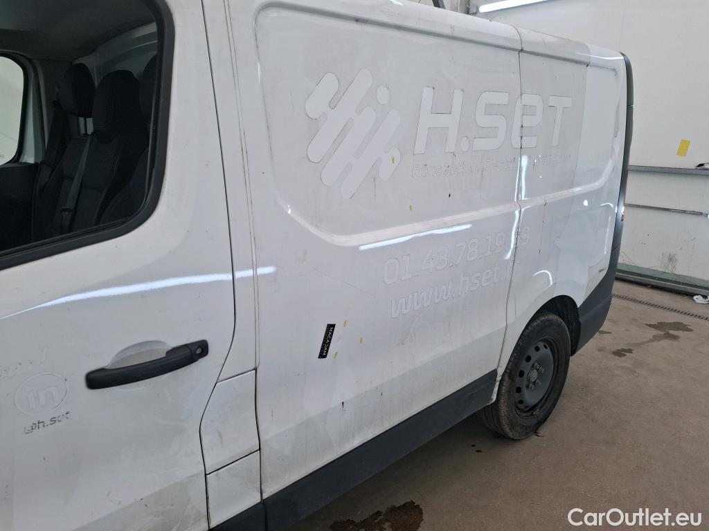  Renault  Trafic RENAULT  / 2019 / 4P / Fourgon tole FG GCF L1H1 1000 Energy dCi 145 EDC #43