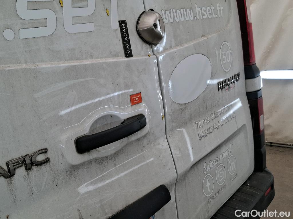  Renault  Trafic RENAULT  / 2019 / 4P / Fourgon tole FG GCF L1H1 1000 Energy dCi 145 EDC #40
