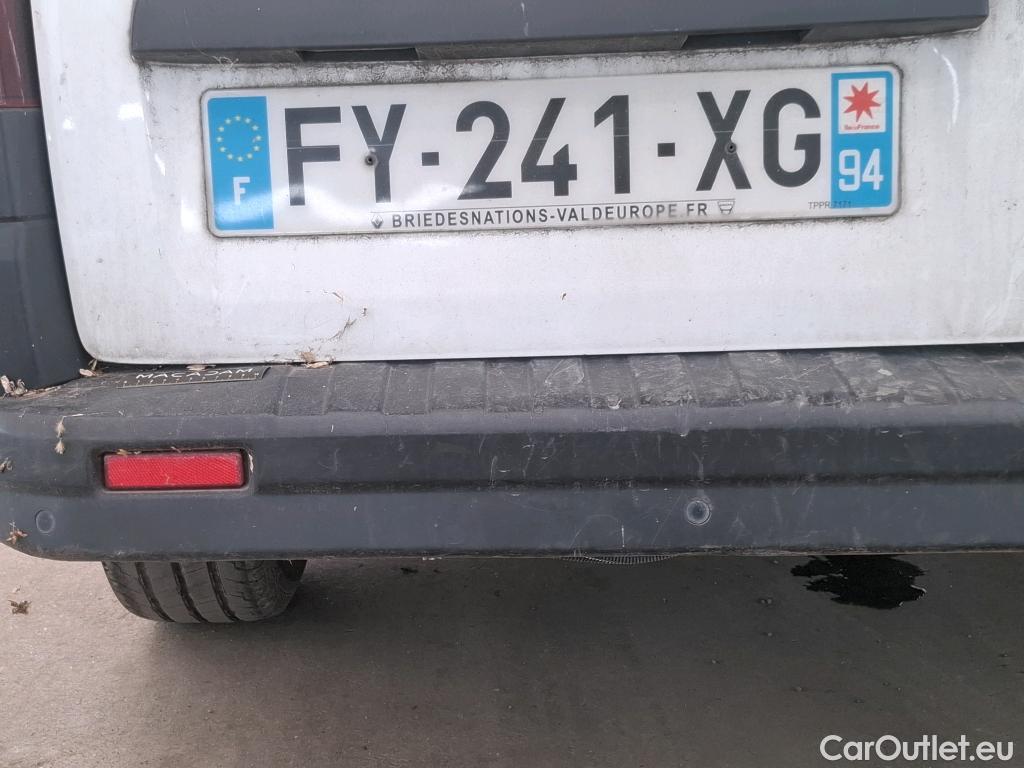  Renault  Trafic RENAULT  / 2019 / 4P / Fourgon tole FG GCF L1H1 1000 Energy dCi 145 EDC #71