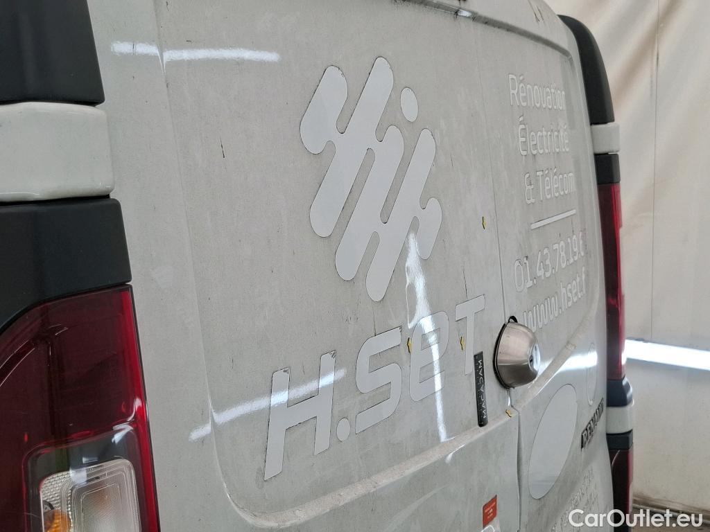  Renault  Trafic RENAULT  / 2019 / 4P / Fourgon tole FG GCF L1H1 1000 Energy dCi 145 EDC #39