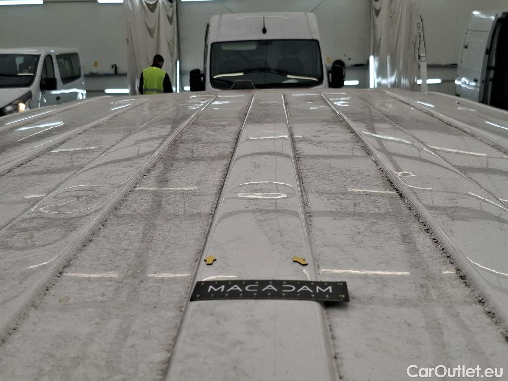  Volkswagen  Transporter VOLKSWAGEN  / 2019 / 4P / Fourgon tôlé 2.0 TDi 110 L1H1 Business #4
