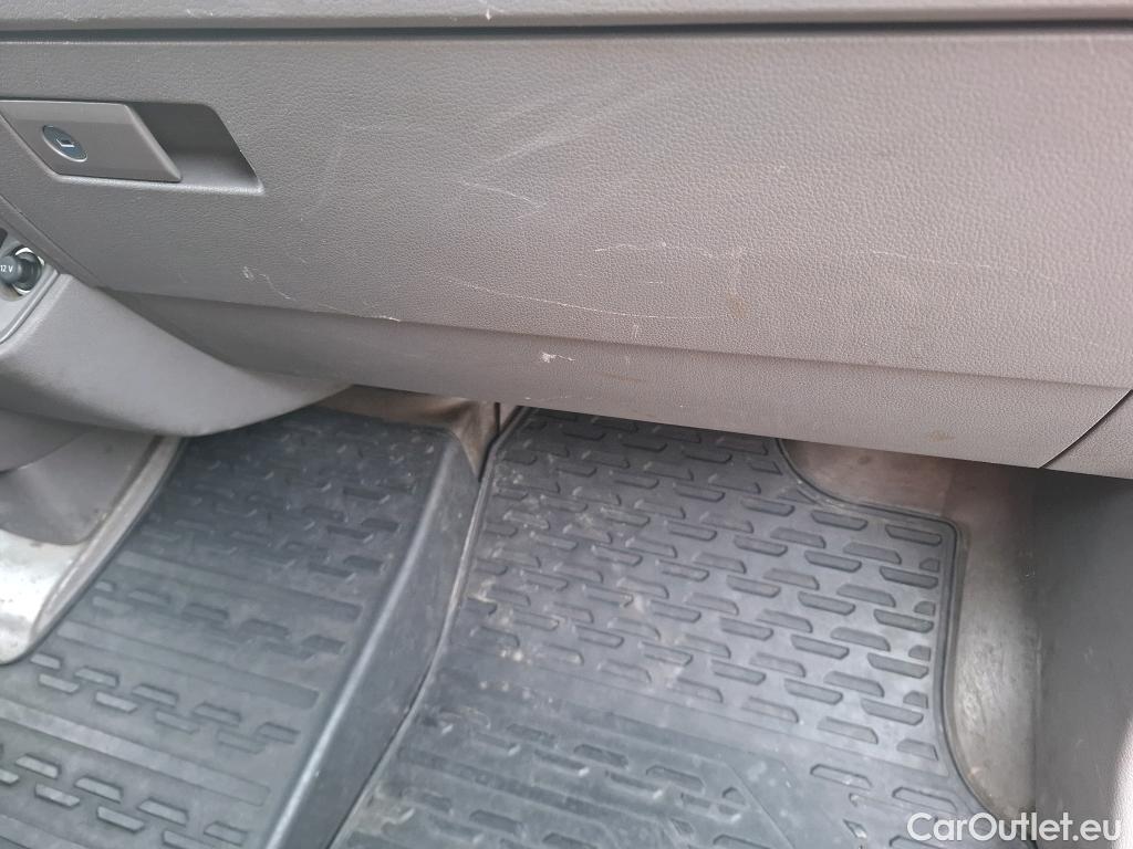  Volkswagen  Crafter  Fourgon Fourgon 35 mittlerer Radstand mit Hochdach FWD 2.0 140CV BVM6 #24