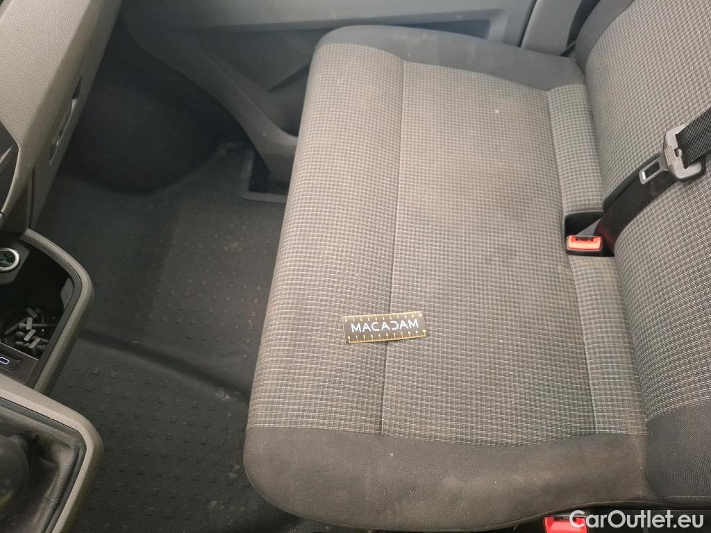  Volkswagen  Transporter VOLKSWAGEN  / 2019 / 4P / Fourgon tôlé 2.0 TDi 110 L1H1 Business #78