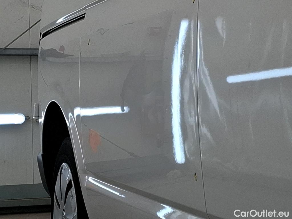  Volkswagen  Transporter VOLKSWAGEN  / 2019 / 4P / Fourgon tôlé 2.0 TDi 110 L1H1 Business #36