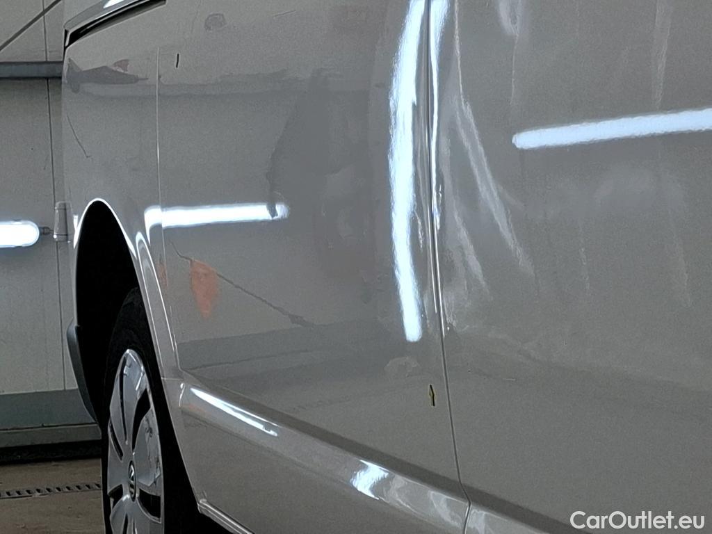  Volkswagen  Transporter VOLKSWAGEN  / 2019 / 4P / Fourgon tôlé 2.0 TDi 110 L1H1 Business #39