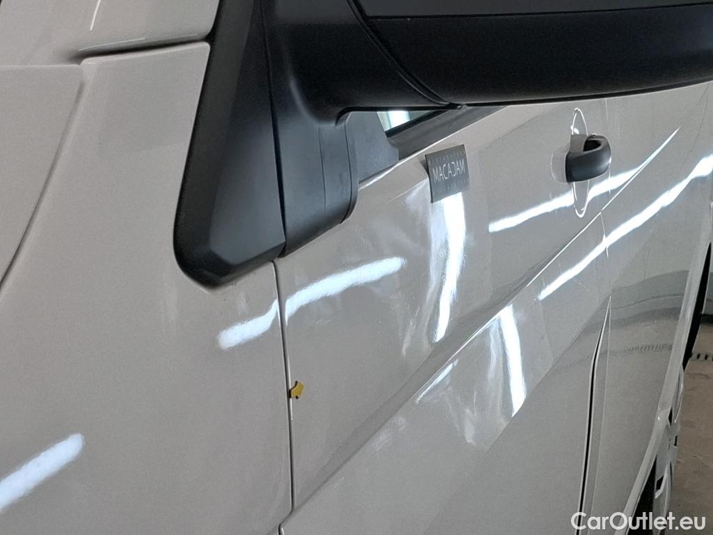  Volkswagen  Transporter VOLKSWAGEN  / 2019 / 4P / Fourgon tôlé 2.0 TDi 110 L1H1 Business #49