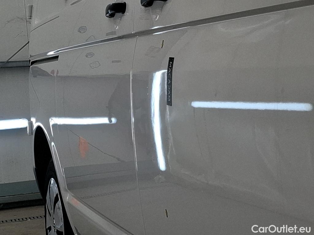  Volkswagen  Transporter VOLKSWAGEN  / 2019 / 4P / Fourgon tôlé 2.0 TDi 110 L1H1 Business #63