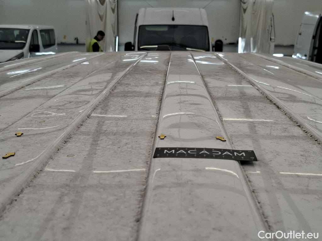  Volkswagen  Transporter VOLKSWAGEN  / 2019 / 4P / Fourgon tôlé 2.0 TDi 110 L1H1 Business #2