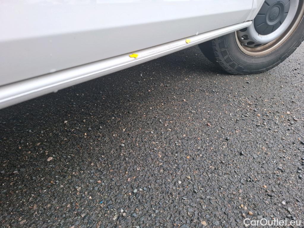  Volkswagen  Crafter  Fourgon Fourgon 35 mittlerer Radstand mit Hochdach FWD 2.0 140CV BVM6 #22