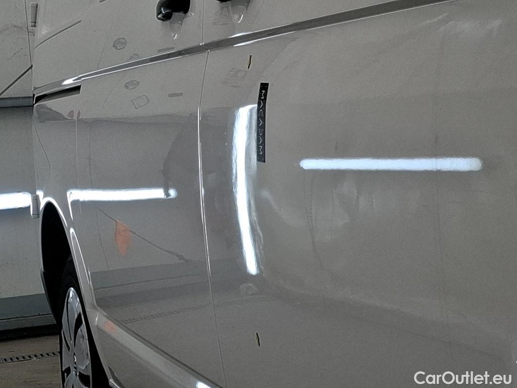  Volkswagen  Transporter VOLKSWAGEN  / 2019 / 4P / Fourgon tôlé 2.0 TDi 110 L1H1 Business #64