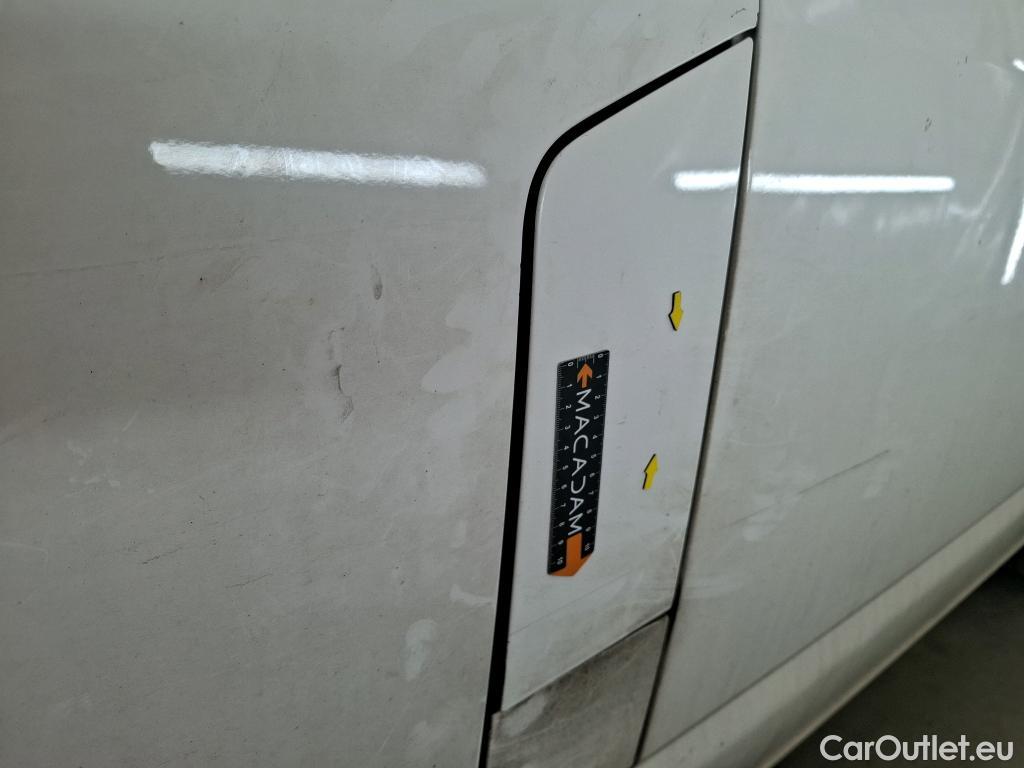  Volkswagen  Transporter VOLKSWAGEN  / 2019 / 4P / Fourgon tôlé 2.0 TDi 110 L1H1 Business #15