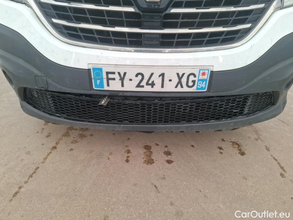  Renault  Trafic RENAULT  / 2019 / 4P / Fourgon tole FG GCF L1H1 1000 Energy dCi 145 EDC #136
