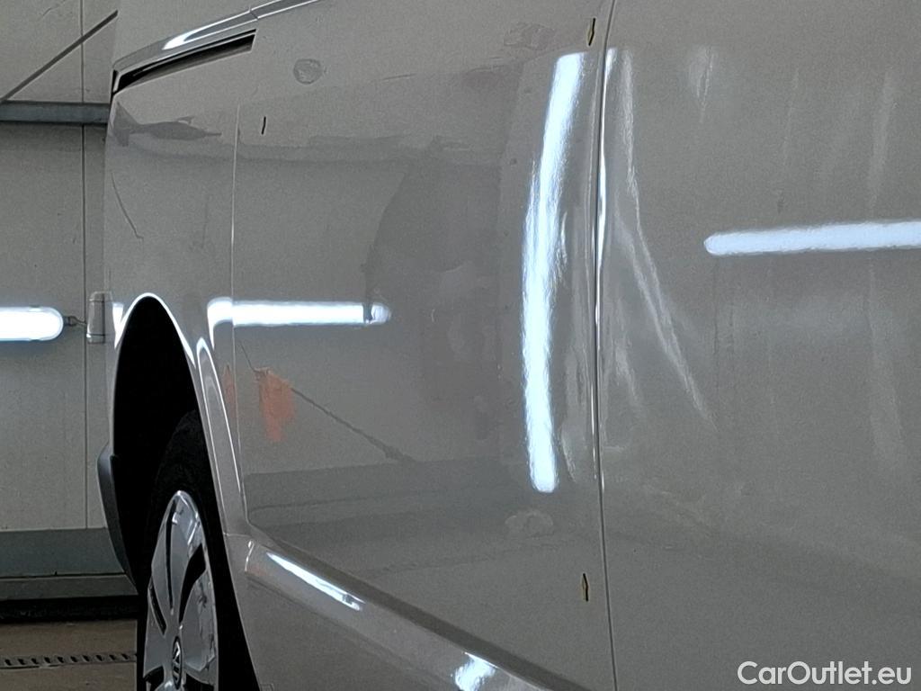  Volkswagen  Transporter VOLKSWAGEN  / 2019 / 4P / Fourgon tôlé 2.0 TDi 110 L1H1 Business #38