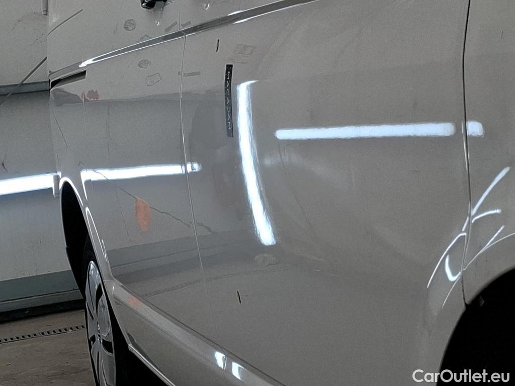  Volkswagen  Transporter VOLKSWAGEN  / 2019 / 4P / Fourgon tôlé 2.0 TDi 110 L1H1 Business #69